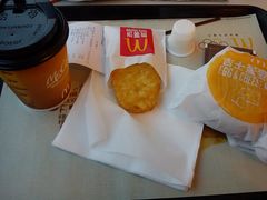 特价早餐（薯饼+吉士蛋+咖啡）-麦当劳(军博店)