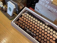 -星巴克(广州南站A18检票口楼上)