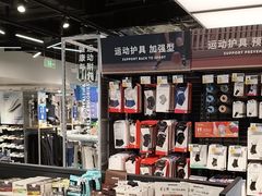 -迪卡侬(环球港店)