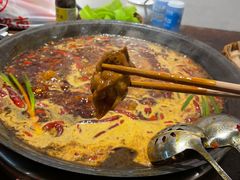 -四小区火锅·巷子里的重庆火锅(花照壁店)