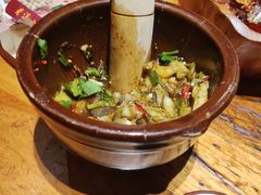 -老滇山寨•云南特色菜•地方菜•民族风情歌舞表演(金碧店)