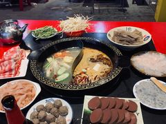 -重庆三峡火锅城(梅林店)