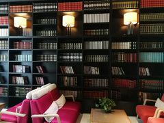 -喜鹊愉家酒店(郑州曼哈顿博览中心地铁站店)