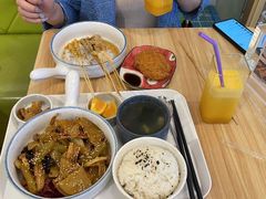 -轻蔬不用等·素食(江苏路店)
