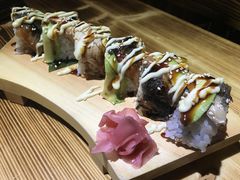 牛油果鳗鱼卷-和蕴日本料理