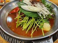 -喇喇排骨火锅·传统韩式脊骨汤(望京西园总店)