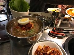 -韩聚屋韩国烤肉餐厅(新北万达店)