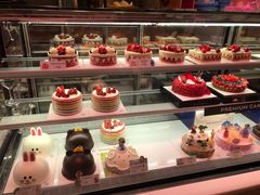-巴黎贝甜(大宁国际商业广场店)