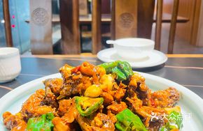 Xuzhou Special Spicy Chicken with Green Chili