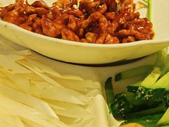 -关东小磨东北菜(上海长风大悦城店)