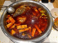 -肖肖酸萝卜鱼火锅(总店)