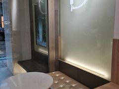 -顶东面包花园·生日蛋糕(世博店)