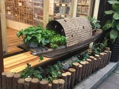 -猫的天空之城概念书店(杭州南宋御街店)