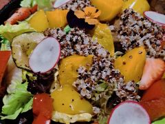 烤南瓜藜麦沙拉-La Terre乐田(万象城店)