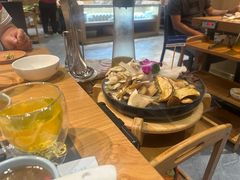 -一朵菌·野生菌探索家火锅(南亚店)
