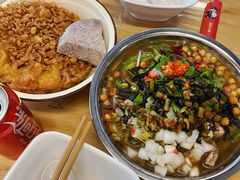 -丽丽三鲜螺蛳粉(田林路店)