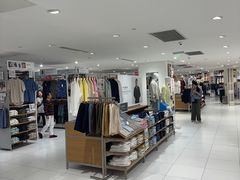 -优衣库(上海正大广场店)
