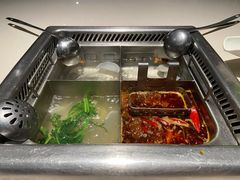 清油麻辣锅底-海底捞火锅(杭州庆春路夜宵主题店)