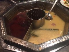 -佬土鹅肠火锅(解放路店)