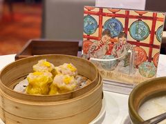 蟹黄干蒸烧卖-白天鹅宾馆-宏图府餐厅