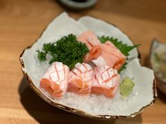 三文鱼腩-初居食屋日式料理(万象城购物中心店)