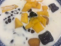 -赵记传承特色牛奶甜品(泉城广场店)