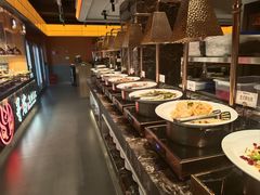 -黑金·寻焰自助百汇·烤肉·火锅(中街店)