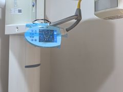 -瑞尔齿科(南京东路名人诊所)