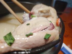 滋补参鸡汤-鑫日千里马朝鲜族小馆(总店)