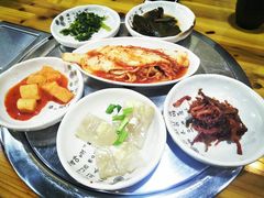 -故乡家韩国料理(丹东街店)