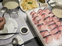 -红鼎豆捞·非遗鲍皇汤火锅(宝丰路店)