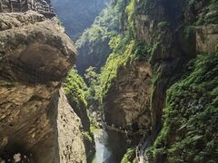-龙水峡地缝景区