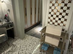 -浅深(世茂滨江精品店)