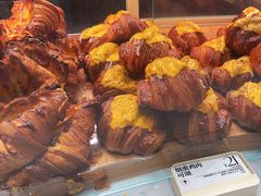 -HOT CRUSH趁热集合·现烤面包(环球港店)