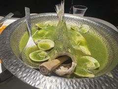 青柠檬酸汤清水鲈鱼-狮拾久·现代新加坡料理(壹方城店)