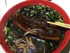 大肉面-小龙大肉面馆