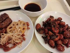 -碧中海汤泉汗蒸酒店