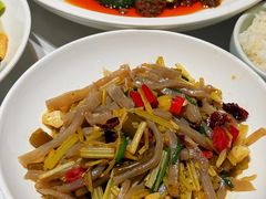 -江城小馆陕南妈妈菜·全球旅行餐厅(钟楼店)