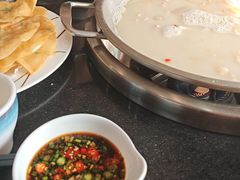 -老来福·非遗酸汤兔(凯旋路店)