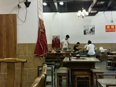 大堂-重庆老火锅王(永陵路分店)