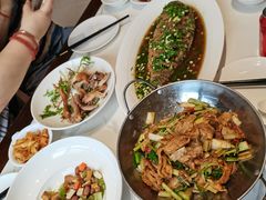 -梅利汴京烤鸭•开封豫菜地标店(东大街店)