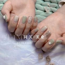 -1T·1M 日式美甲美睫