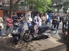 -老黄记手撕烤兔(玉林街店)