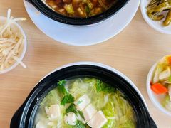 -闫家驴肉老店(华电一校店)
