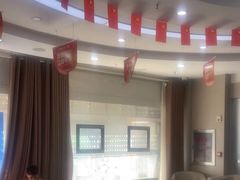 -咿呀口腔(光谷分院)