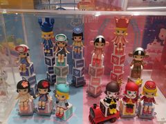 -泡泡玛特POPMART(杭州乐堤港店)