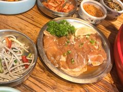 -韩景台烤肉(八大处店)