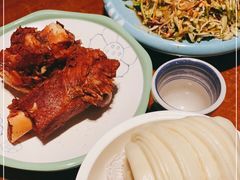 -95号酱骨·一块豆腐(展春园西路店)