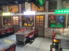 -马路牙子烧烤音乐酒馆(望京店)