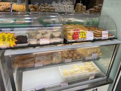 面包甜点陈列柜-闻酥园(青羊区文殊坊店)